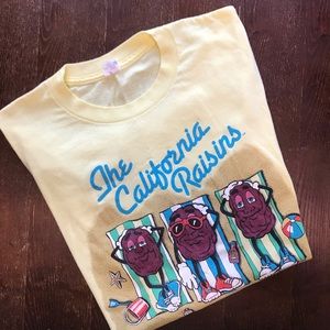 Vintage California Raisins T-shirt